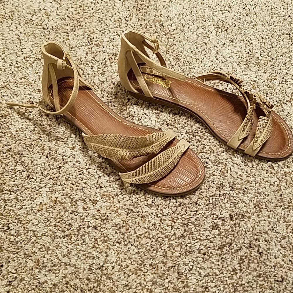 Sandles